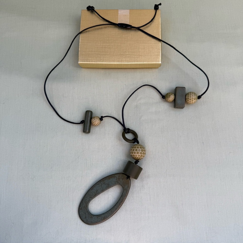 Unique Black and Beige Pendant Necklace